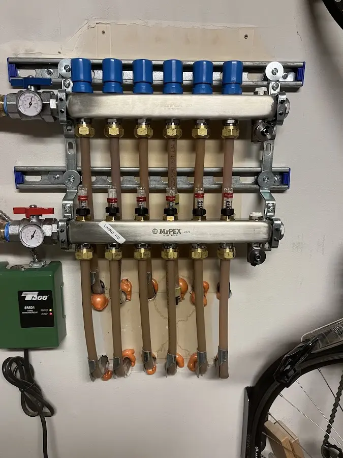 Plumber performing Gas Leak Detection at a residential property in Mamaroneck